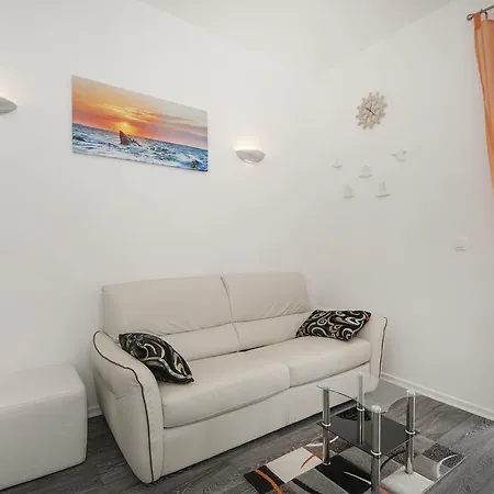 아파트 아파트먼츠 미핼라 스플리트