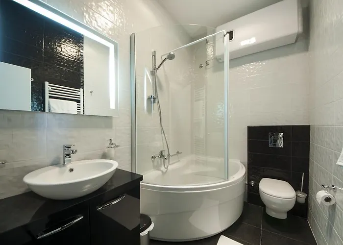 アパート ミハエラ *