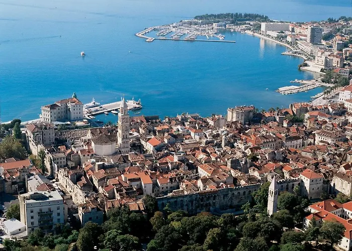 ミハエラ アパート